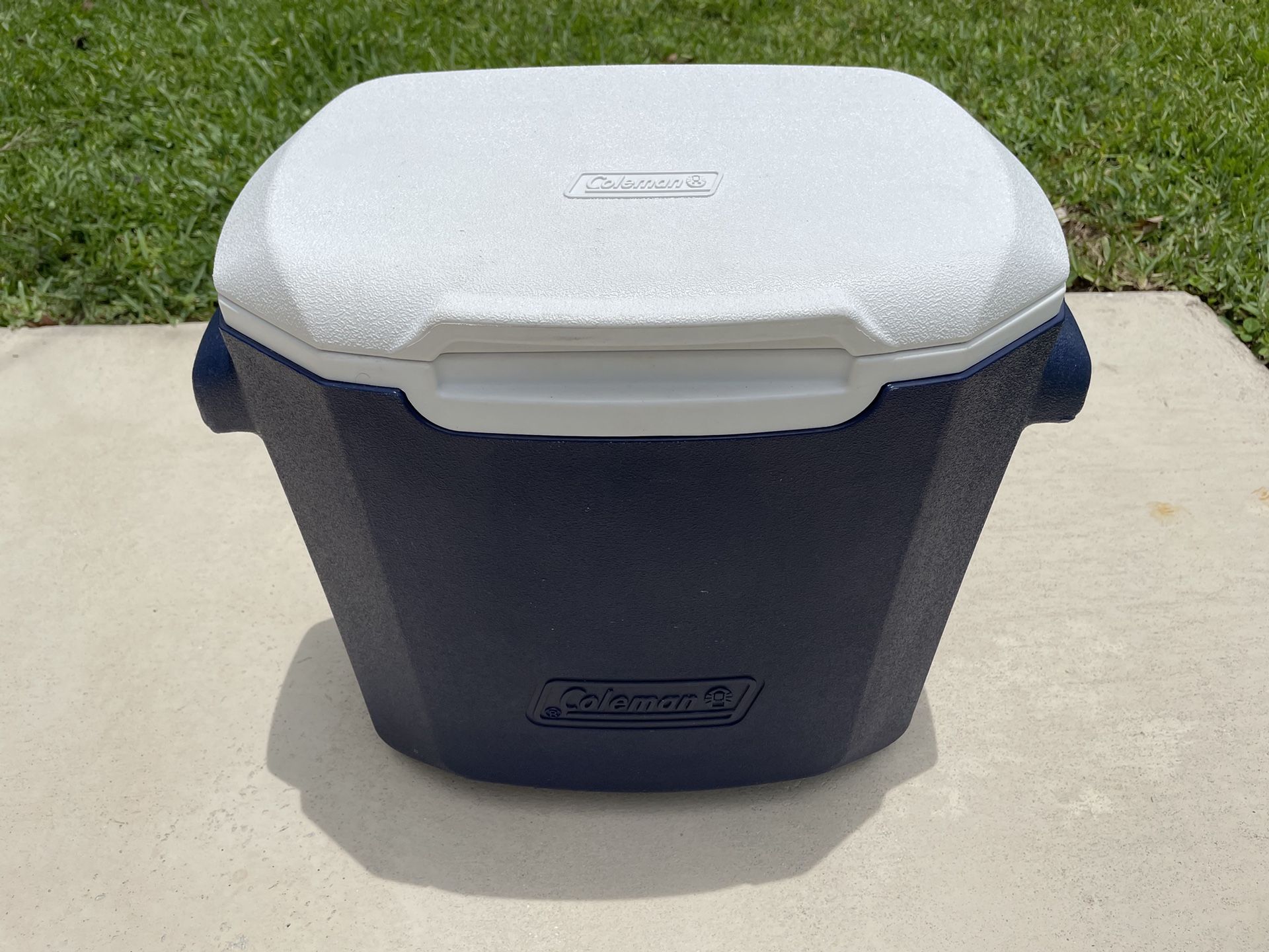 Coleman 28 Qt. Cooler