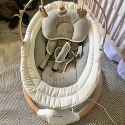 Baby swing (jool tool ) brand