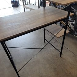 MODERN DESK $40 GILBERT AND RAY RD CHECK ALL MY OFFERS 