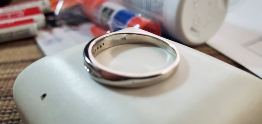 Nice 10k White Gold Wedding Ring Thumbnail