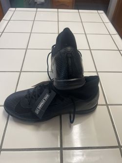 MEN NIKE INDOOR SHOES