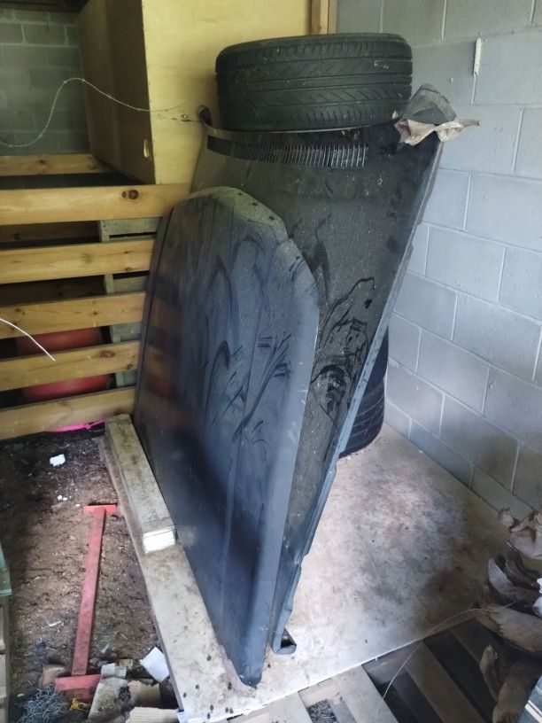 Escalade Hood 94-07 New