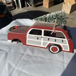 Vintage-style Christmas Woody Wagon 