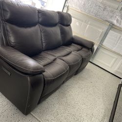 Real Leather Sofa & Love Seat  Electric Recliners!