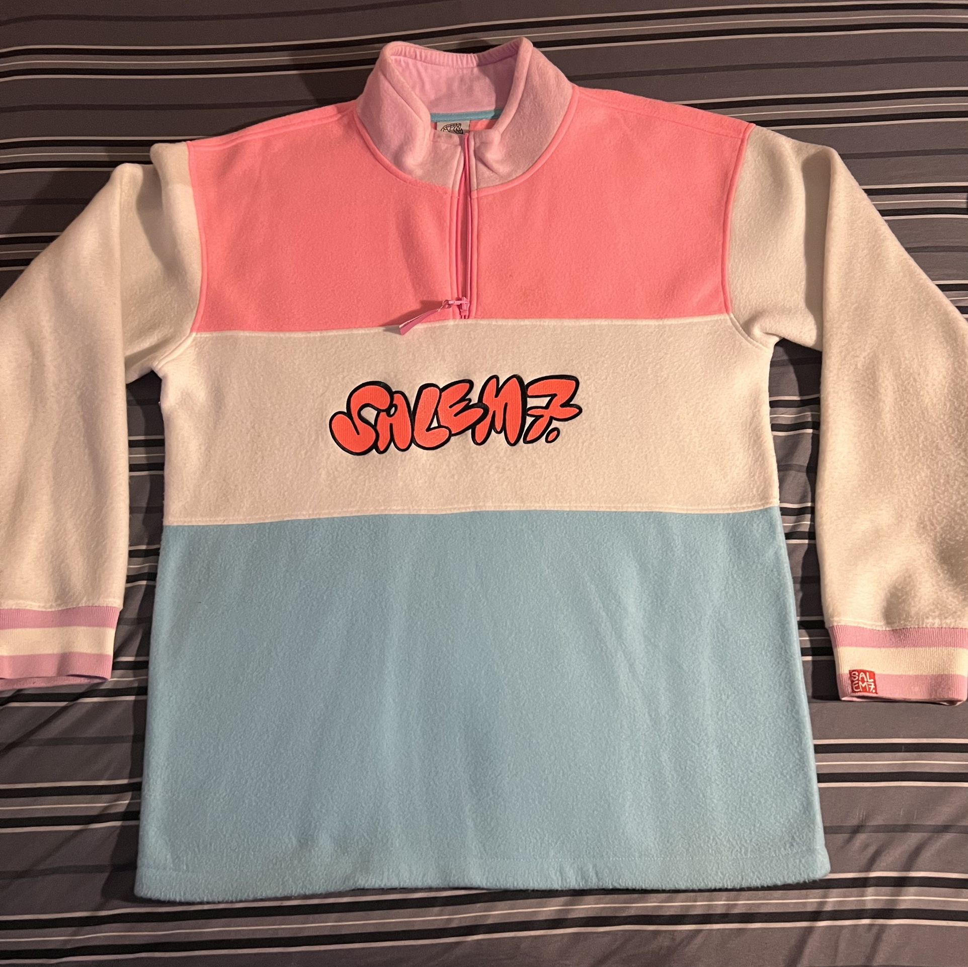 “Salem7” Sweater.  Size:XL.  Color:Pink/White/Blue
