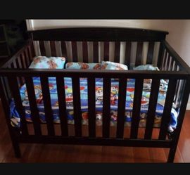 Open Box 2-in-1 Versatility Crib