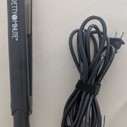 PRETTY IN A MINUTE 1.25” Classic Black professional flat iron hair straighten