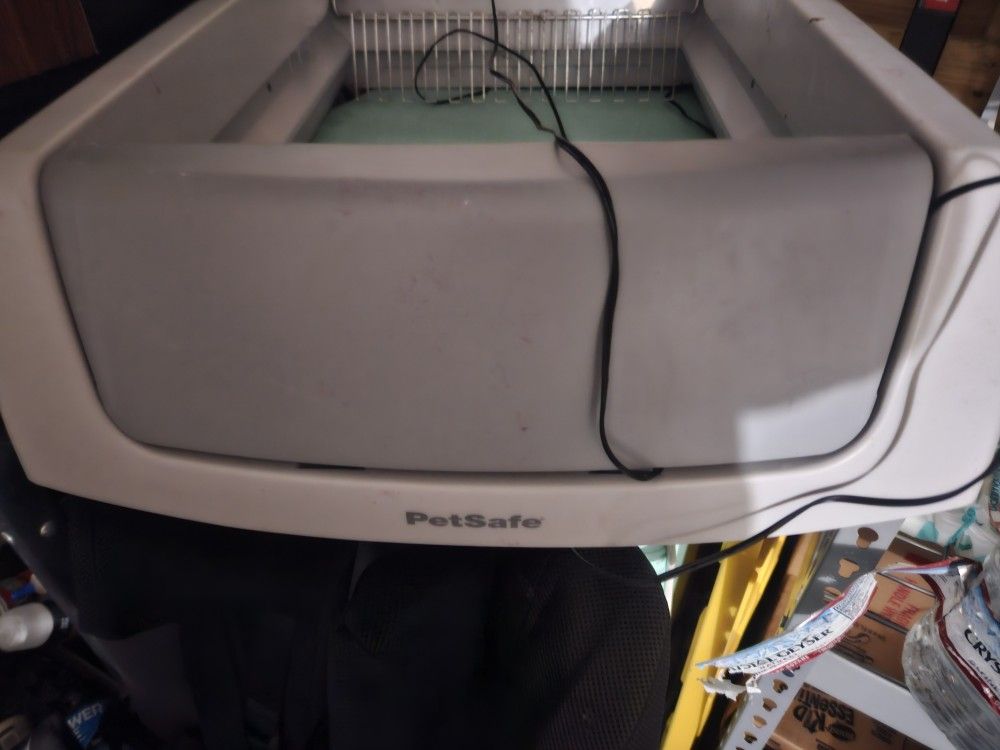 Petsafe Electric Litter Box