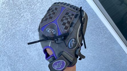 Storm Rawlings SureCatch youth baseball glove.