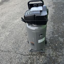 Klutch 20-gallon Air Compressor