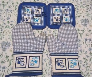 Oven Mitts and Pot Holders Set