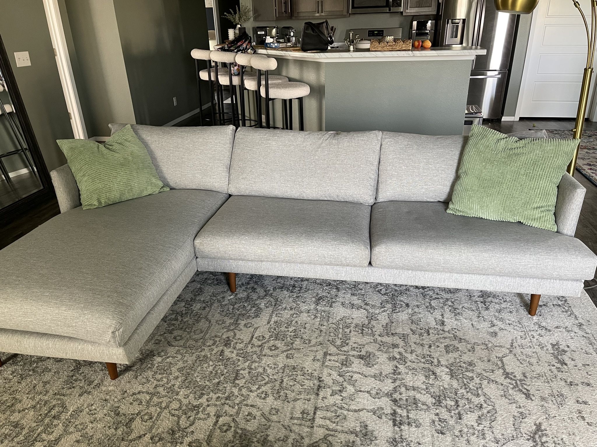 Article Burrard Sectional