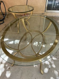 Mesas de metal. Metal table