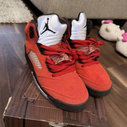 Jordan 5 Retro “Raging Bull”