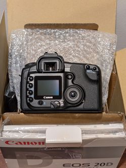 Canon EOS 20D 8.2MP Digital Camera
