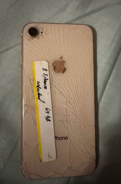 iPhone 8 , Unlocked , 64GB, Battery 🔋 77%