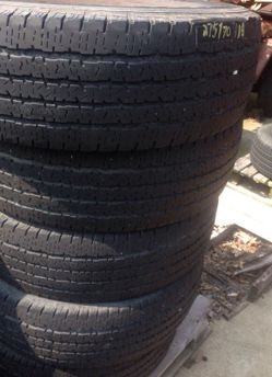 Set of four. Firestone trans force HT. LT 275 7018.