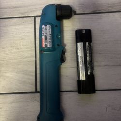 Makita Cordless Angle Drill — 9.6 Volt, 43.4in.-Lbs. Torque, 800 RPM, 3/8in Size, Model# DA391D