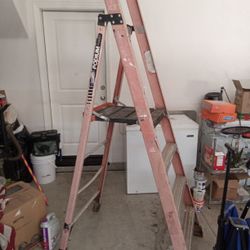 Podium Ladder 4ft