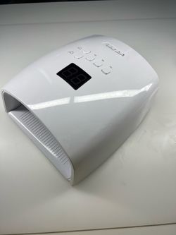 Nail UV lamp