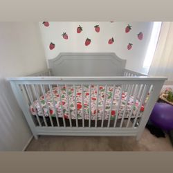 Baby crib