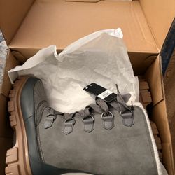 **Brand NEW**SOREL Women's Tivoli V Tall Waterproof Boot, 9