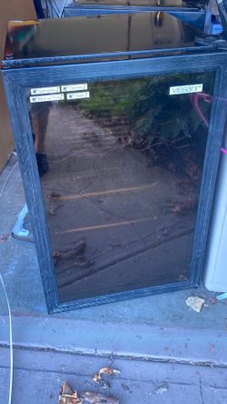 Vissani Compact Wine Refrigerator