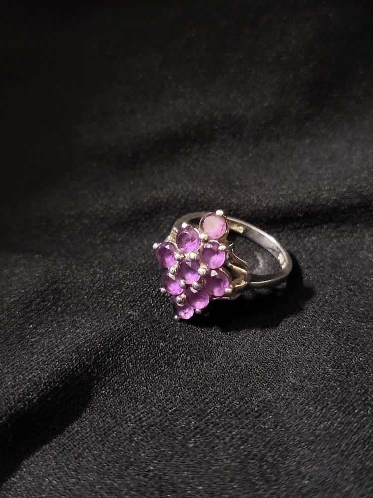 925 Stamped Silver Ring With 9 Round Amethyst Stones! Diamond Shaped Setting! Must See! The photos do not do it justice! 