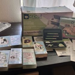 LIKE NEW CRAFTERS Cricut Expression Suite — 11 Cartridges + Jukebox + Tool Kit + Design Studio 
