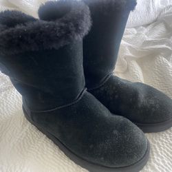 UGG BOOTS