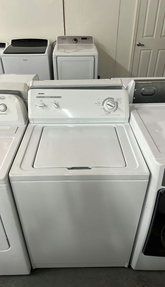 White Kenmore Top Load Washing Machine - Large Capacity