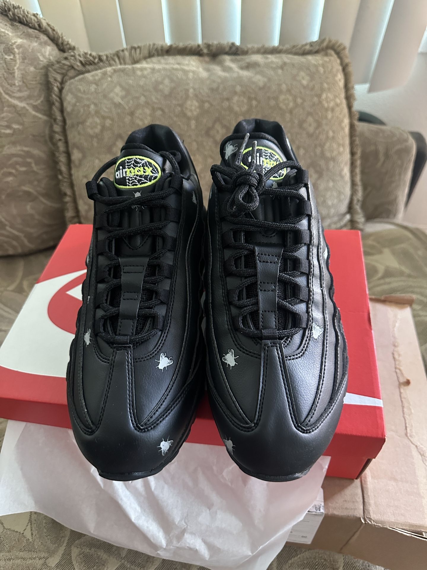 Nike 95s “HouseFlies” Size 11
