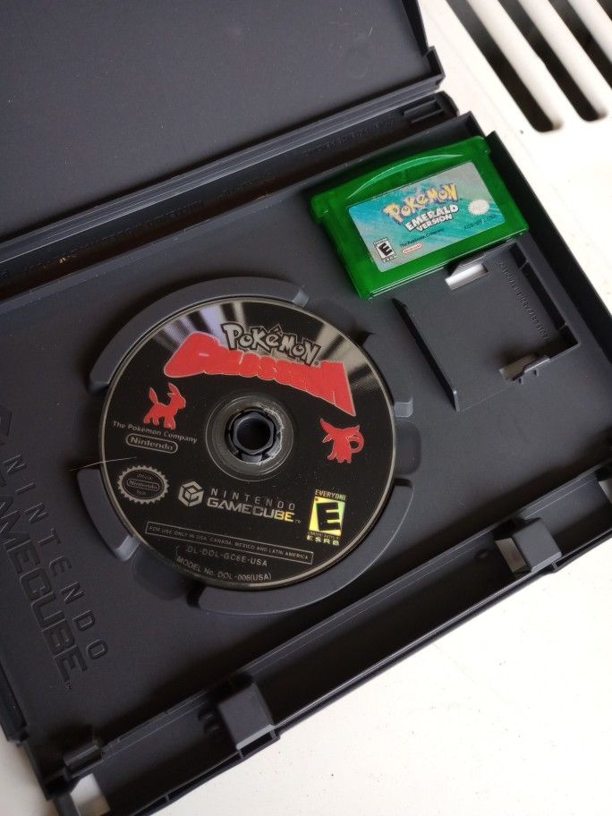 Nintendo Gamecube And Gameboy Advance(GBA), Pokemon Colosseum, Pokemon Emerald