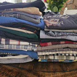 Free male clothes size s-m shirts. Pants 30-32