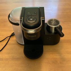 KEURIG COFFEE & CAPPUCCINO  MAKER