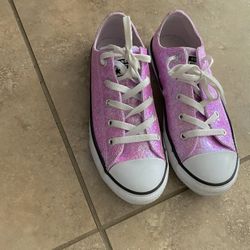 Girls converse 