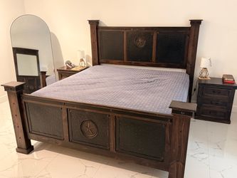 King bedroom set Real Wood!