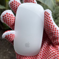 Apple Magic Mouse 2 Model A1657 Lightning ⚡️ 