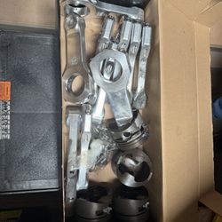 Vintage top fuel nhra pistons and connecting rods from top fuel dragsters not useable cool for trophies they were used at famosa  drag strip in 2008 b