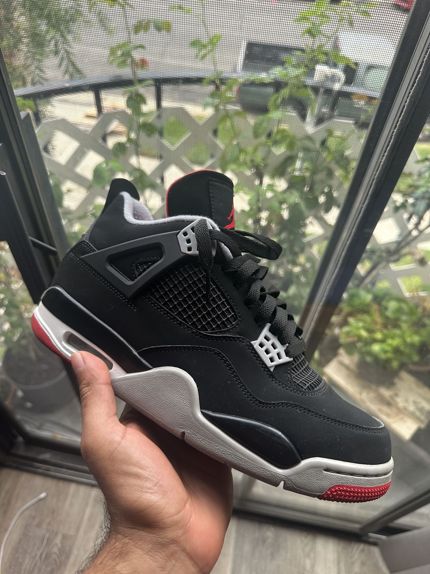Jordan 4 Retro Bred (2019)