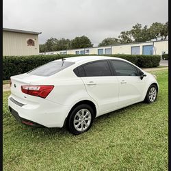 2015 KIA Rio