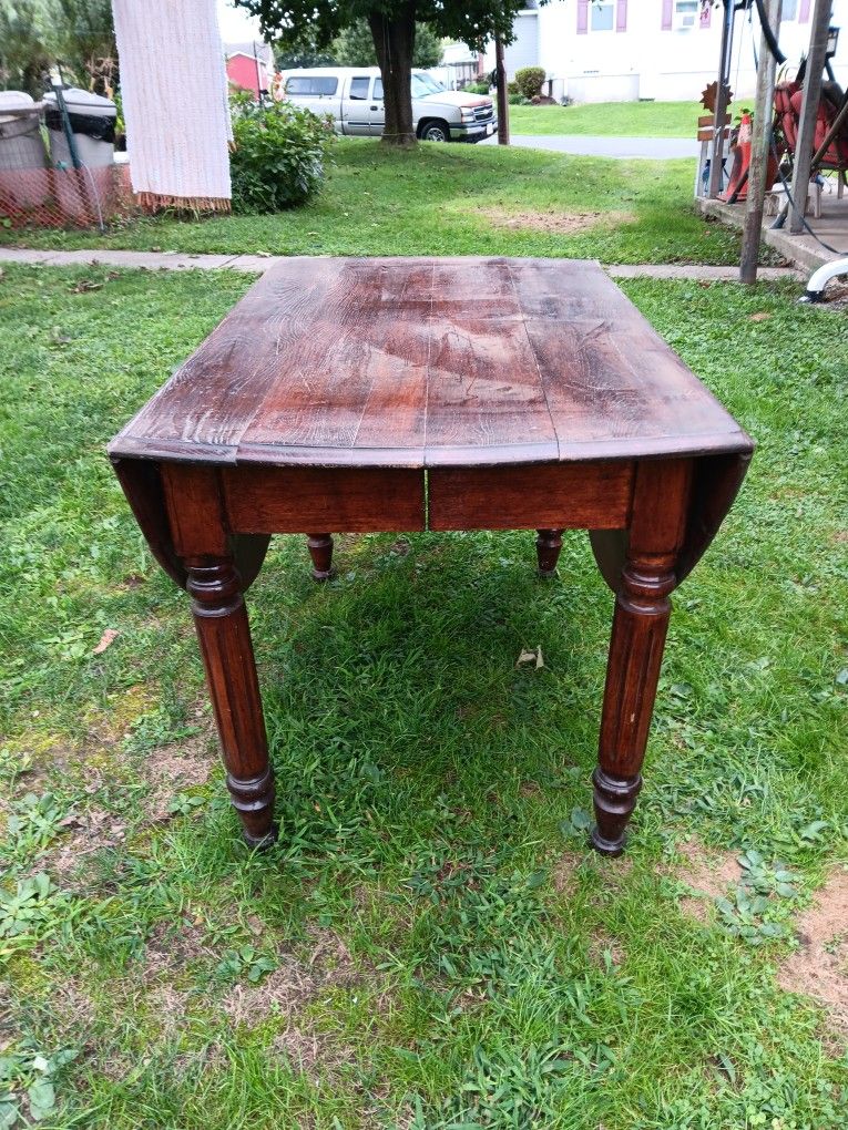 Antique Drop Leaf Dinning Table