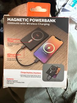 Griffin, magnetic power bank 5000 MAH with wireless charging magnetic power bank Griffin, magnetic power bank 5000 MAH with wireless charging magnetic