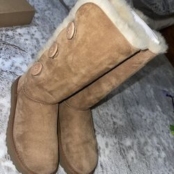 Ugg Bailey Button Triplet 