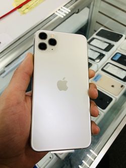 iPhone 11 Pro Max Unlocked Perfect condition! $899🔥🔥🍏