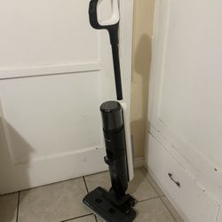 ULTENIC Wet/Dry Smart Vacuum Cleaner