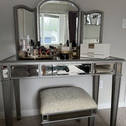 Vanity 