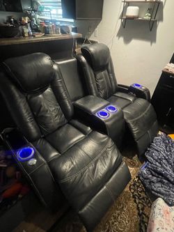Black electric recliner w/ deep console, light up cup holders and usb ports