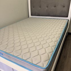 Queen White Wood Gray Upholstered Bed Set