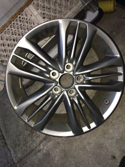 2016 OEM Toyota Camry 17” wheel Excellent Shape